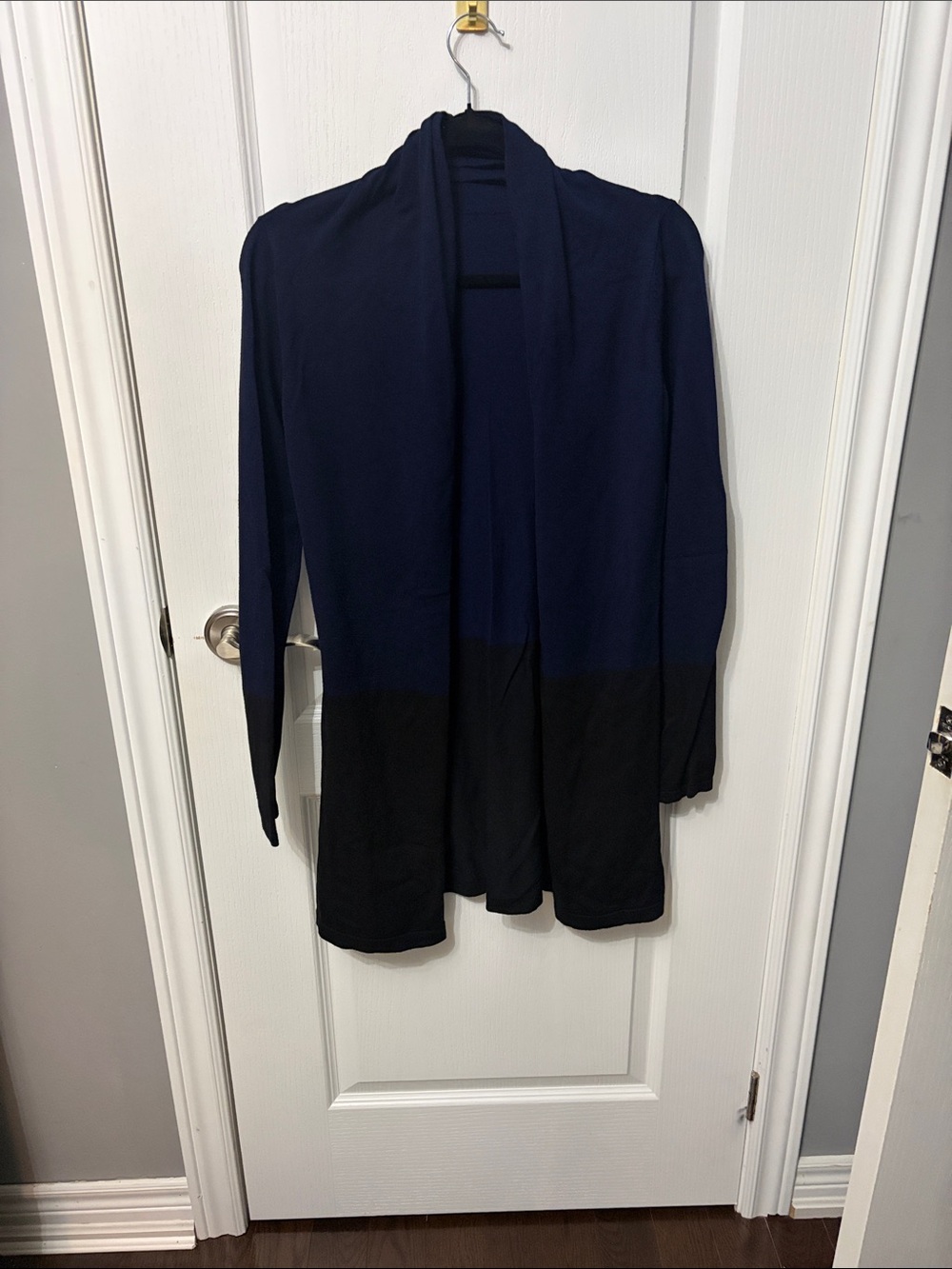 Open-Front Long Sleeve Colorblock Cardigan - Navy and Black